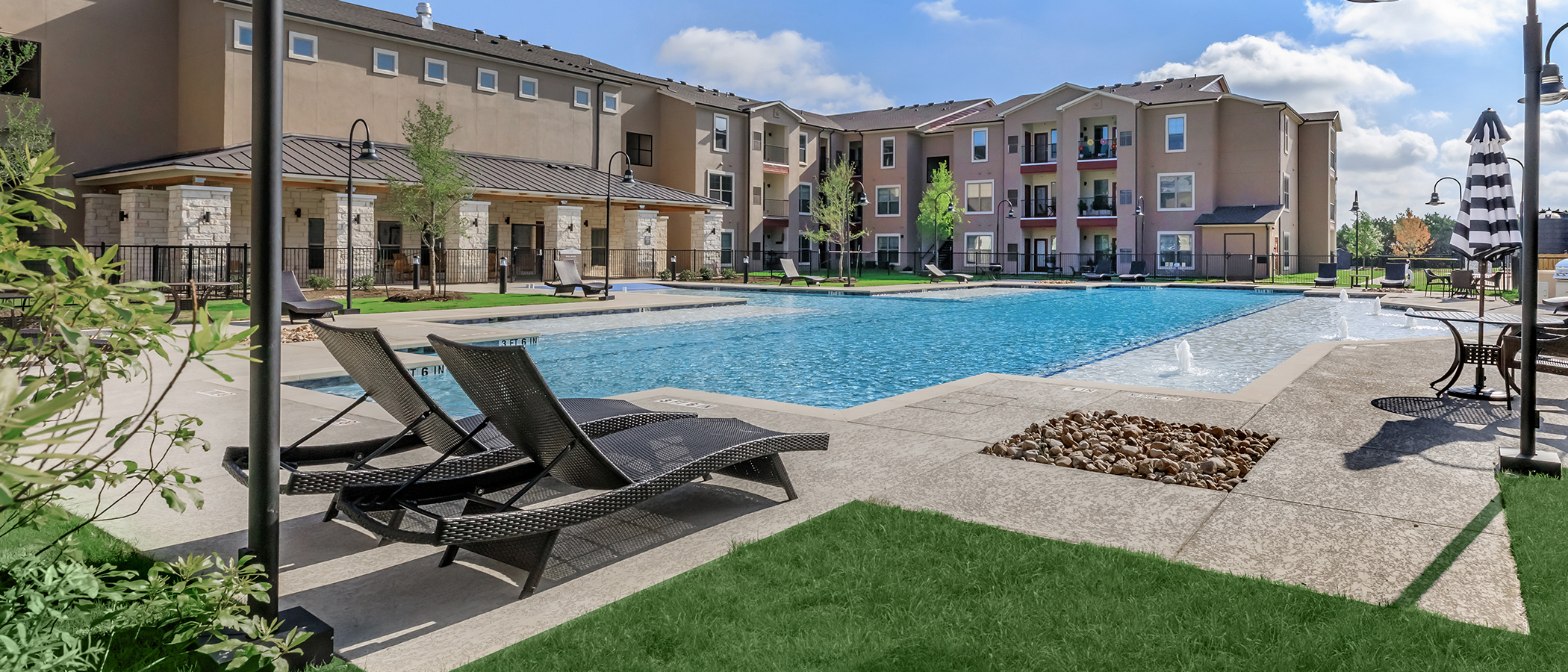Hills At Leander Apartments